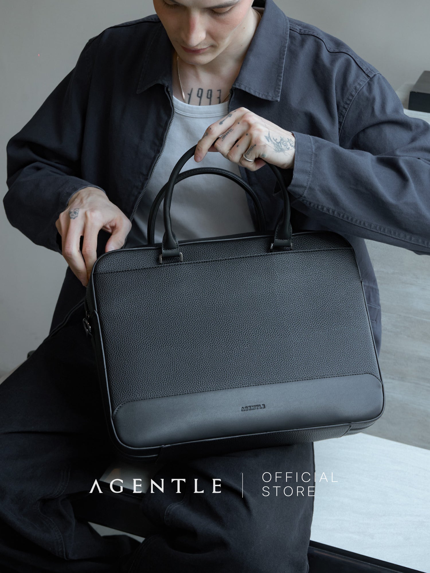 AGENTLE • A BRIEFCASE – Laptop Ready Structured Business Briefcase • Minimal Black
