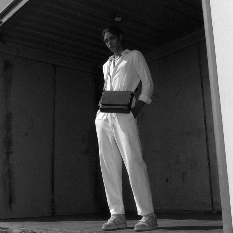 AGENTLE • BOXCASE CITY - Structured Cuboid Messenger for Men